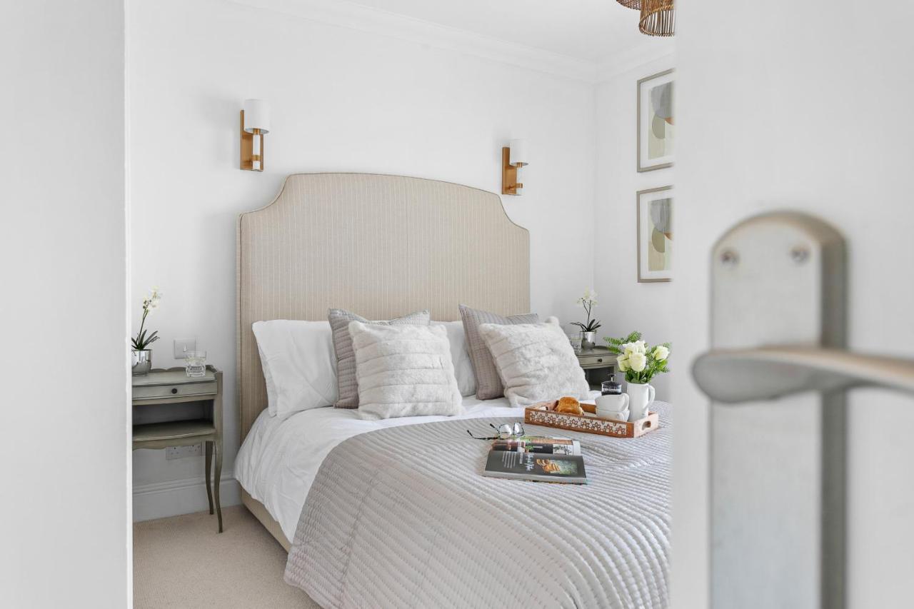 The Seaview Suites At The Corbyn Apartments Torquay Esterno foto