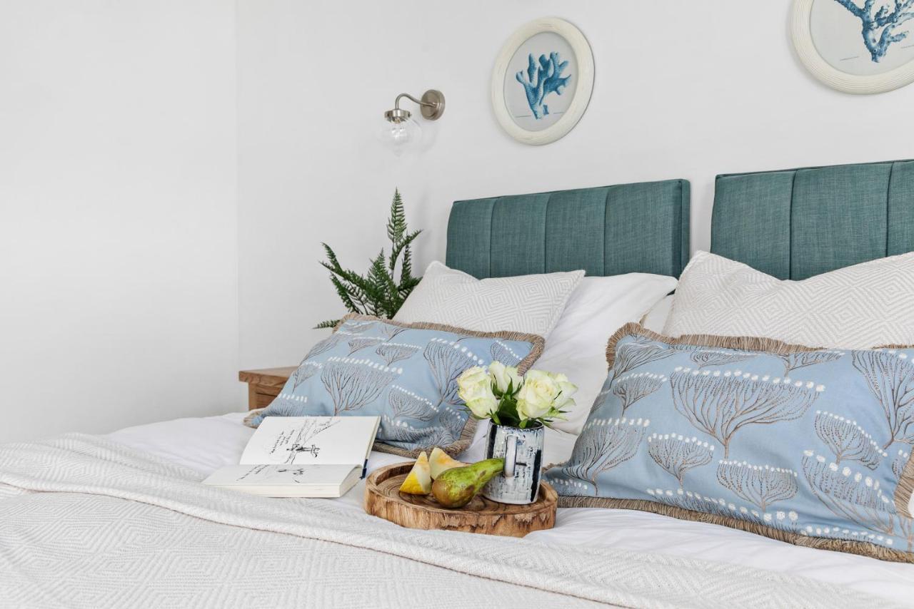 The Seaview Suites At The Corbyn Apartments Torquay Esterno foto