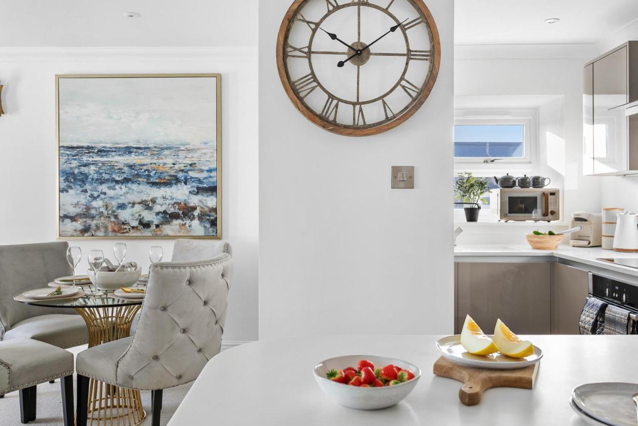 The Seaview Suites At The Corbyn Apartments Torquay Esterno foto